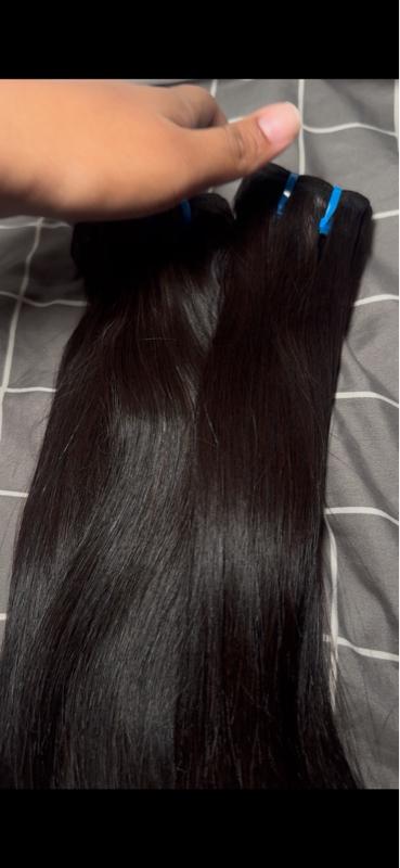 Bodywave Hair - Black Wavy Hair Extensions with Blue Bands for Stylish Looks