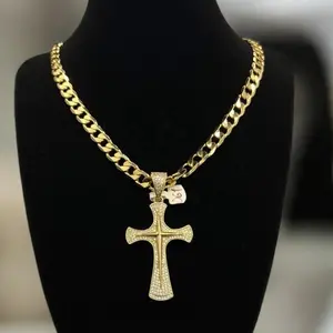 Cadena con dije Cruz unisex gold plated