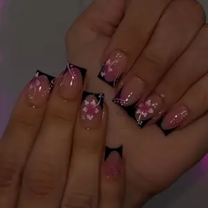 24 pieces short square black French blush flower press on nails press on nail art decals fake nails Flower Design Nails French Tips Nails