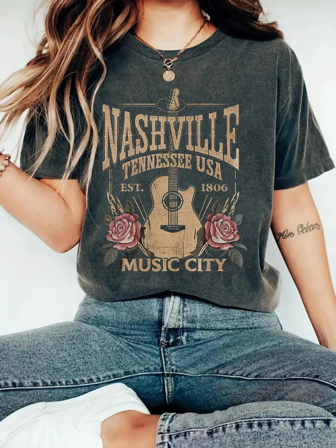 Women's Guitar & Letter Print Round Neck Graphic Tee, Top, Vintage Trendy Casual Music City Est.1954 Graphic T-shirt for Daily Wear, Ladies Spring Outfit, Womenswear
