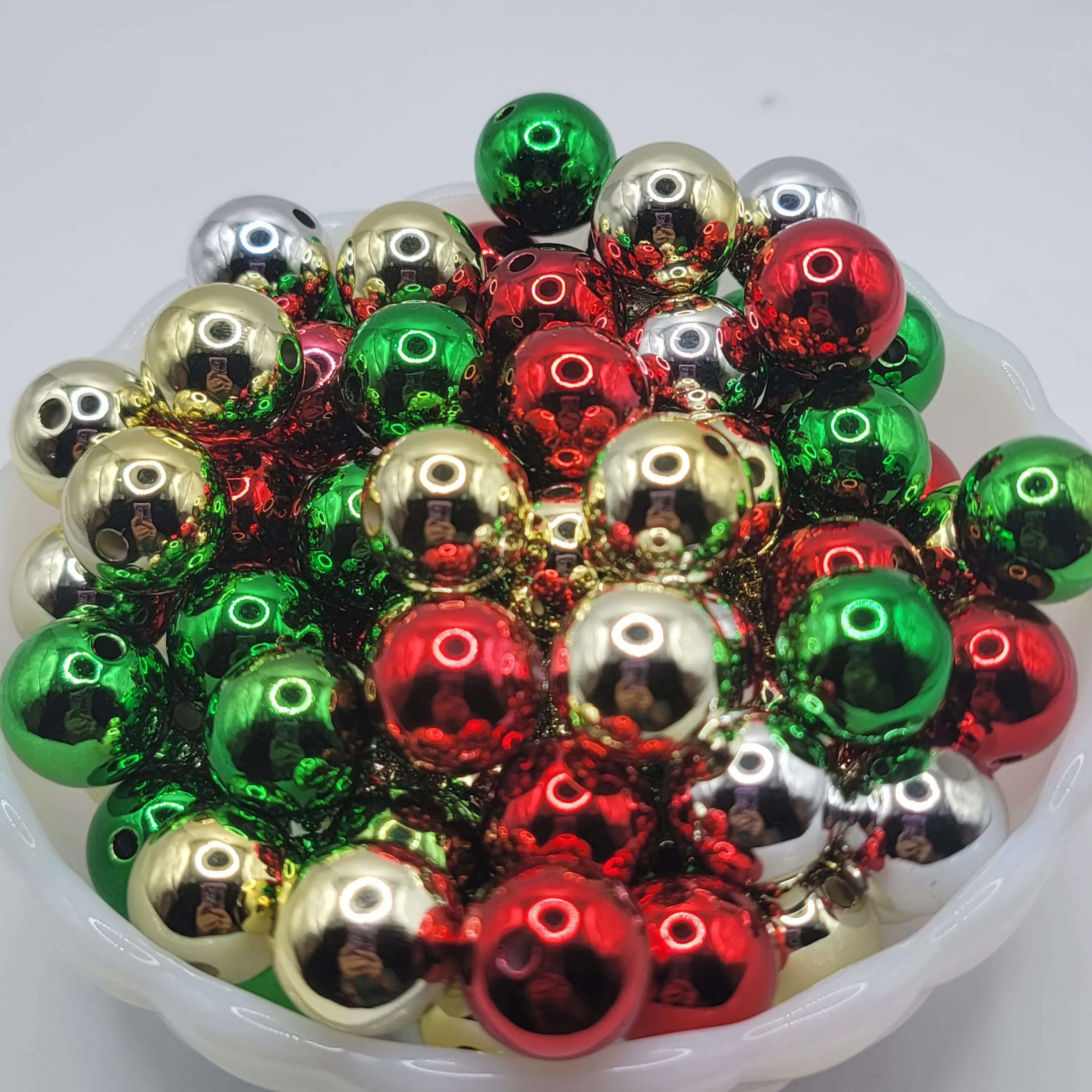 Shiny Finish Acrylic Christmas Bead Mix, 15.5MM DIY Mix Beads for Beading and Jewelry Making Crafts, Acrylic Beads