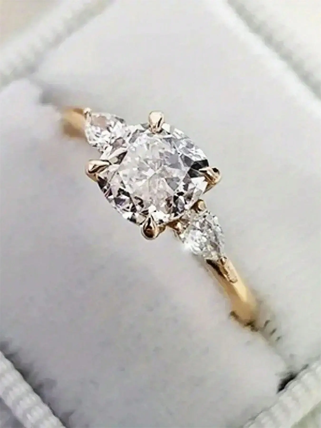 1 PC Gorgeous Cubic Zirconia Solitaire Ring For Women For Wedding Engagement Anniversary Party Band Jewelry Valentine's Day Gift