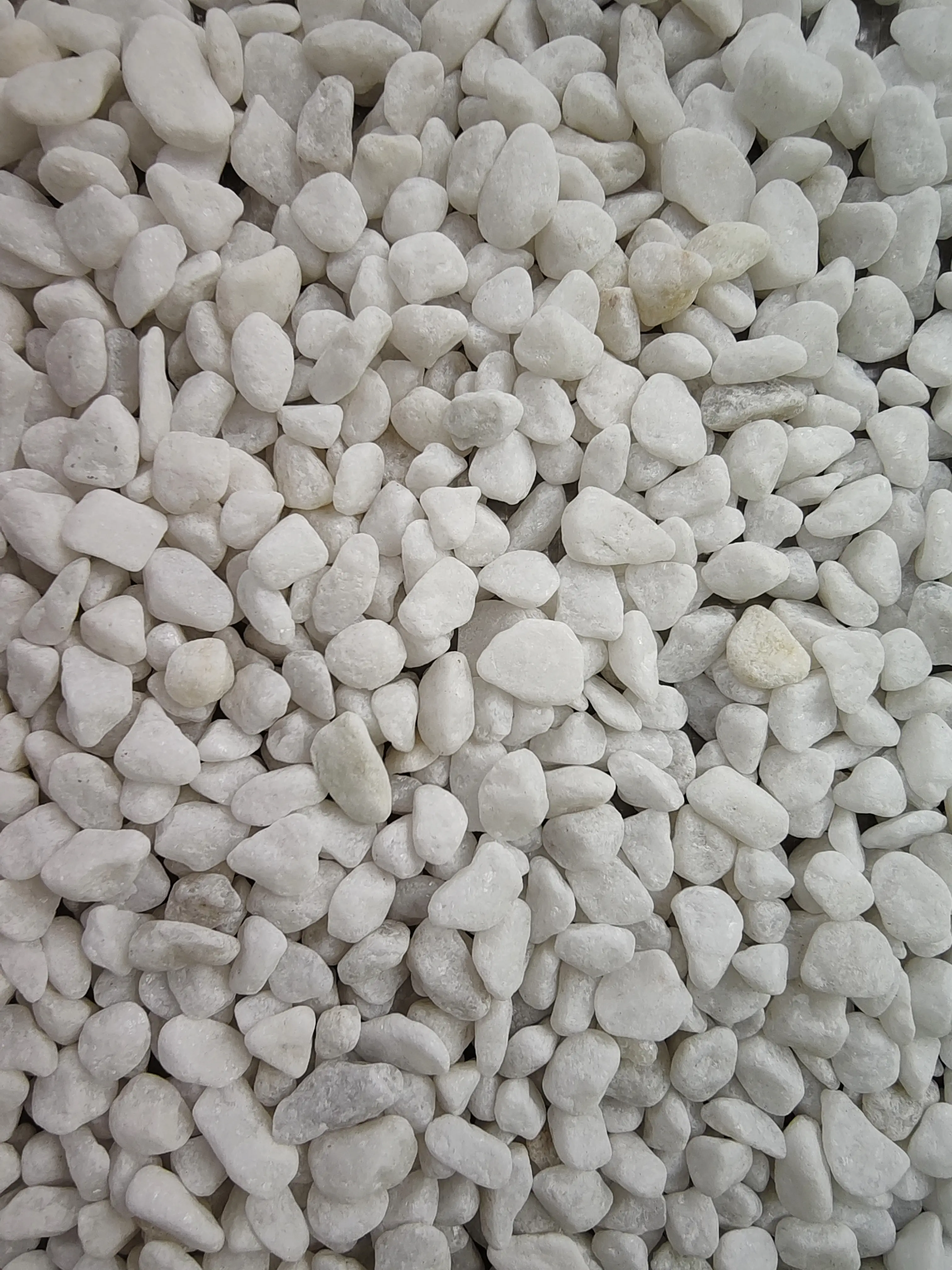Natural Rounded Decorative Resin Stone Pebbles - Washed for Distinctive Look, Versatile Home Improvement & Outdoor Decor Supplies That Enhances Beauty, Decorative Pebbles