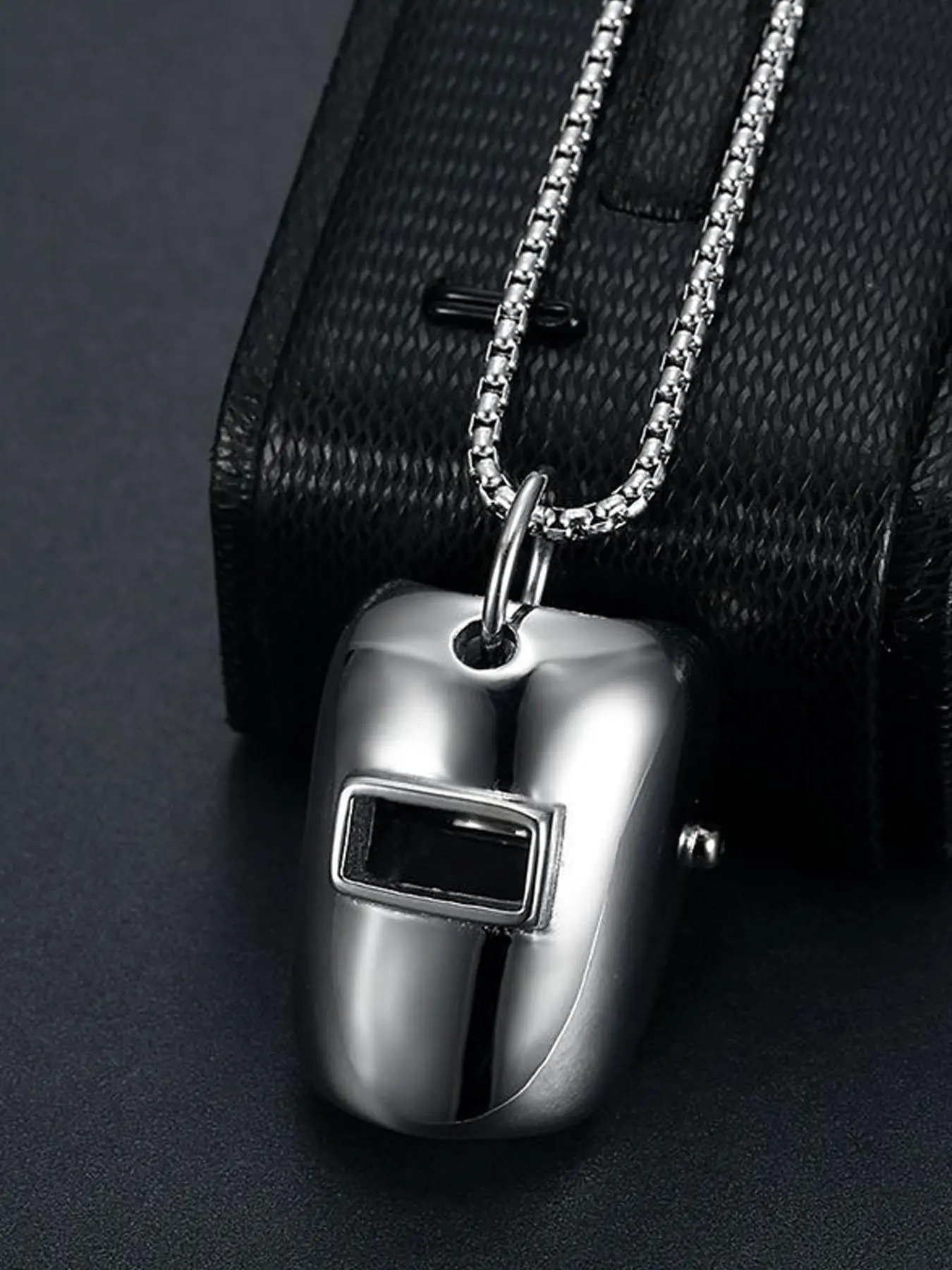 Men's Welder Mask Necklace with Pendant, Stainless Steel Simple Jewelry, Unisex Hip Hop Style, Casual Random Print, All Seasons, Modern Versatile Accessories