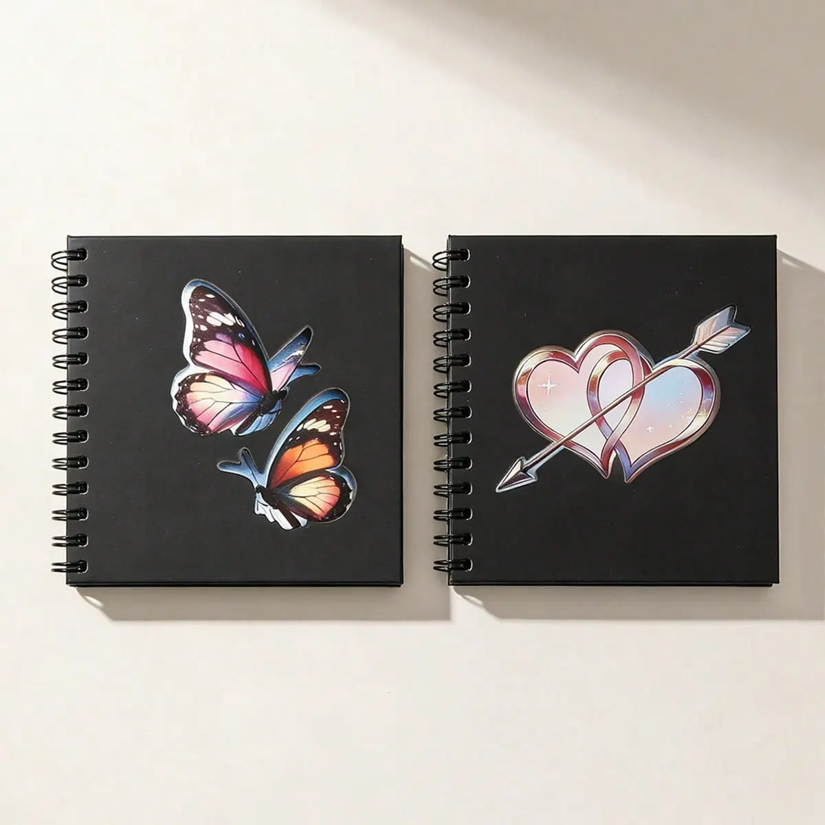 1 Small 6.69x6.69in Photo Album, Hollow Butterfly Heart Scrapbook (20 Sheets/40 Pages), Front Window Kraft Paper Photo Album, Girlfriend Surprise Scrapbook, Blank DIY Memory Book, Anniversary Wedding Family Couple Bedroom Mini Self-Praise Photo Album