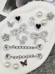 16PCS Punk Silvery Bow-knot Heart ABS Shoe Charms, Shoe Decoration, DIY Chains Decaorations Bling Rhinestone Clog Shoes Buckles Removable Faux Bead Shoe Clips Accessories Footwear Fit Women Slippers Sandals Beach Bag Garden Shoes Birthday Party Gifts