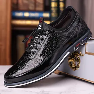 Men’s Slip-On Casual Shoes with Stretch Laces – Versatile Comfort for Work and Weekend Wear