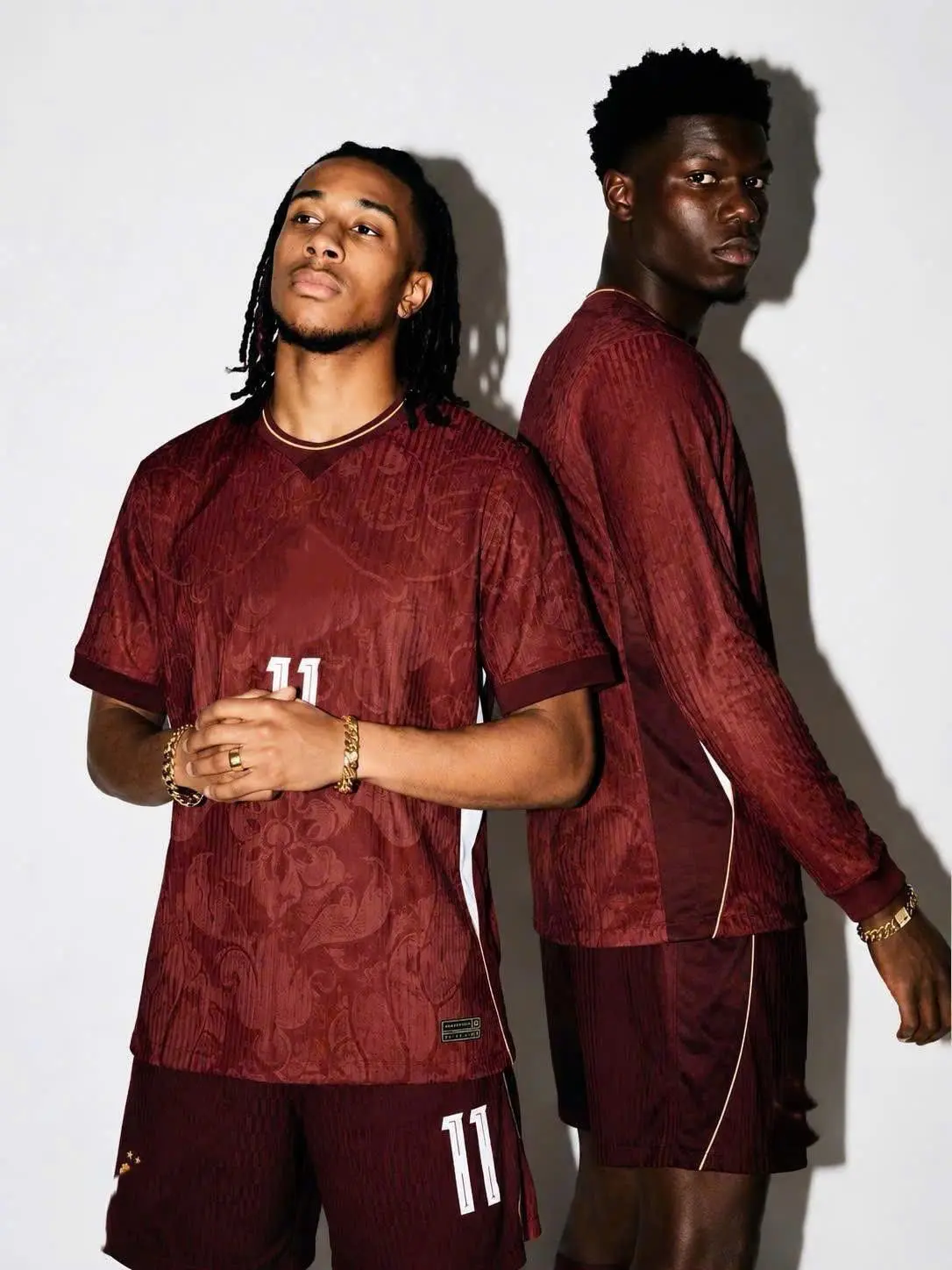 Vintage Burgundy Soccer Jersey – Premium Retro Streetwear Football Shirt | Unisex Oversized Athletic Tee