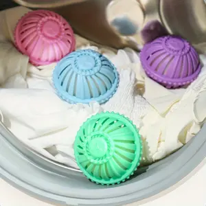 4 Pack Laundry Balls, Laundry Products, Reusable Clothes Hair Removal Balls, Pet Fur Catchers, Anti-Tangle Washer Cleaning Balls, Plastic Lint Collectors for Washing Machines, Daily Home Laundry Accessories, Home Goods, No Electricity Design