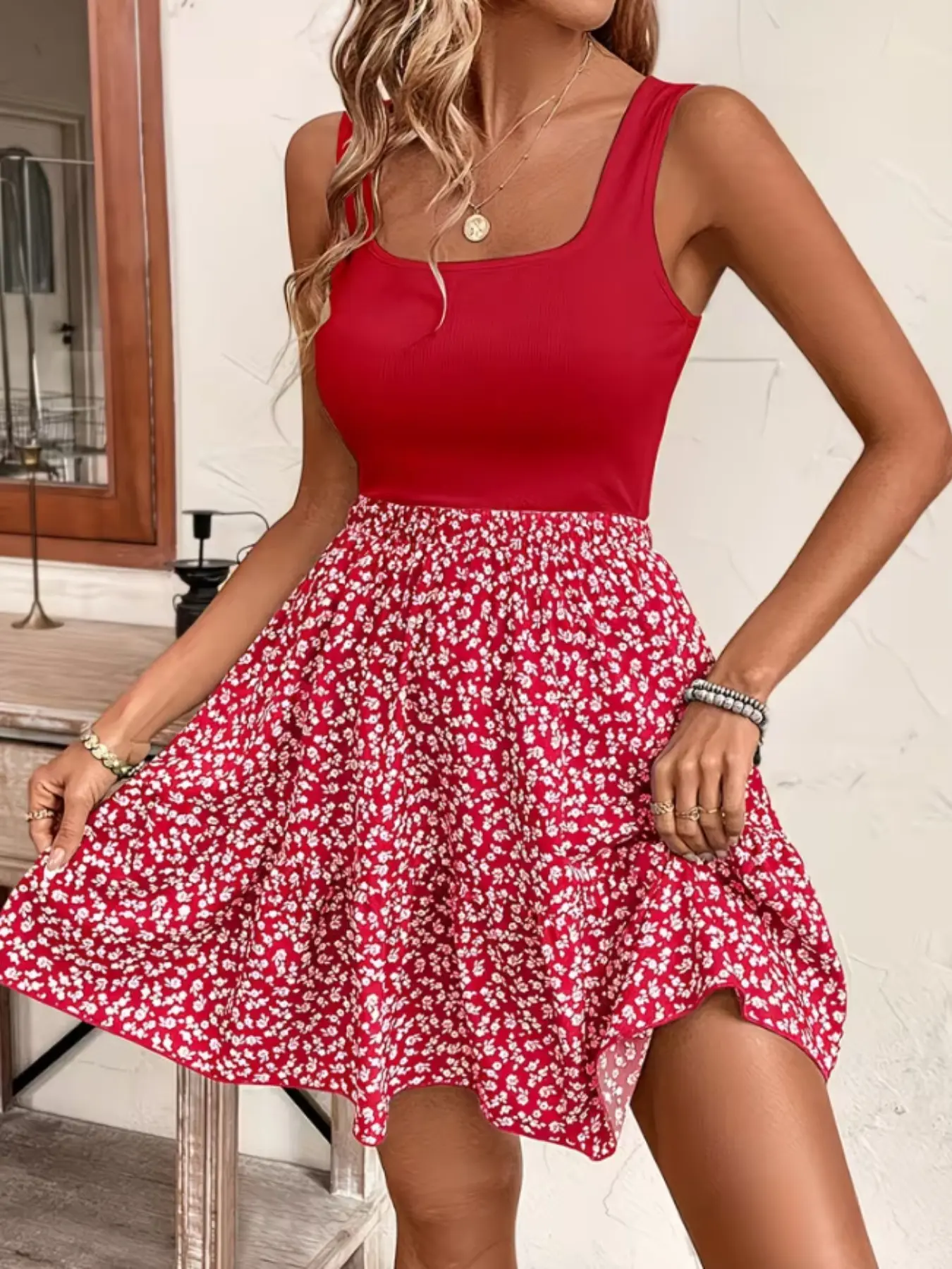 Women's Boho Ditsy Floral Short Tank Dress, Sleeveless Square Neck, Summer Casual Beach Vacation Dress, Lightweight & Comfortable