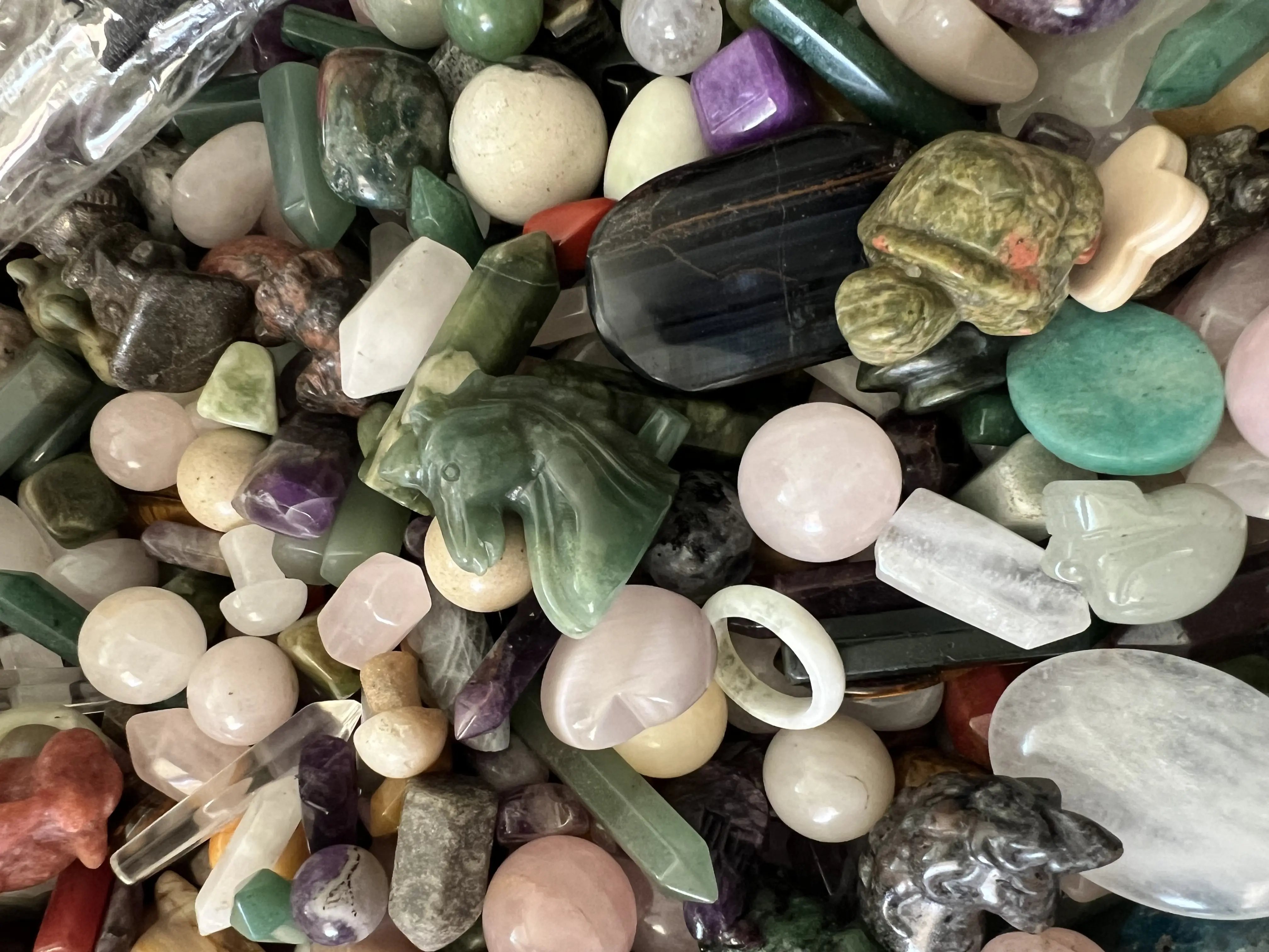 Non-Natural Crystal Mystery Scoop - 30+ Pieces Guaranteed, Mystery Scoops, Crystals/Stones, Home Ornament, Random Mix, Gift Ideas, Surprise Pack