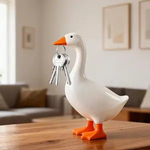 Magnetic Goose Key Holder Resin Statue Kawaii Duck Figurines Funny Keychain Rack for Home Office Decor Housewarming Gift for Women Men Hanging Decorative Wall Mount Design Wall Mounted Hook