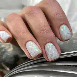24pcs Flashing Aurora Nail Art, High-Quality Girl Style, European & American Trendy Short Design, Simple Beauty Manicure