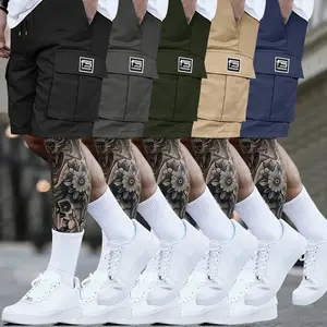 Men’s lightweight summer 5-pocket workwear shorts, featuring multiple pockets, a faux leather pocket design on the back, a relaxed fit, durability, and wrinkle resistance—perfect for everyday wear, street style, skateboarding, and camping activities.