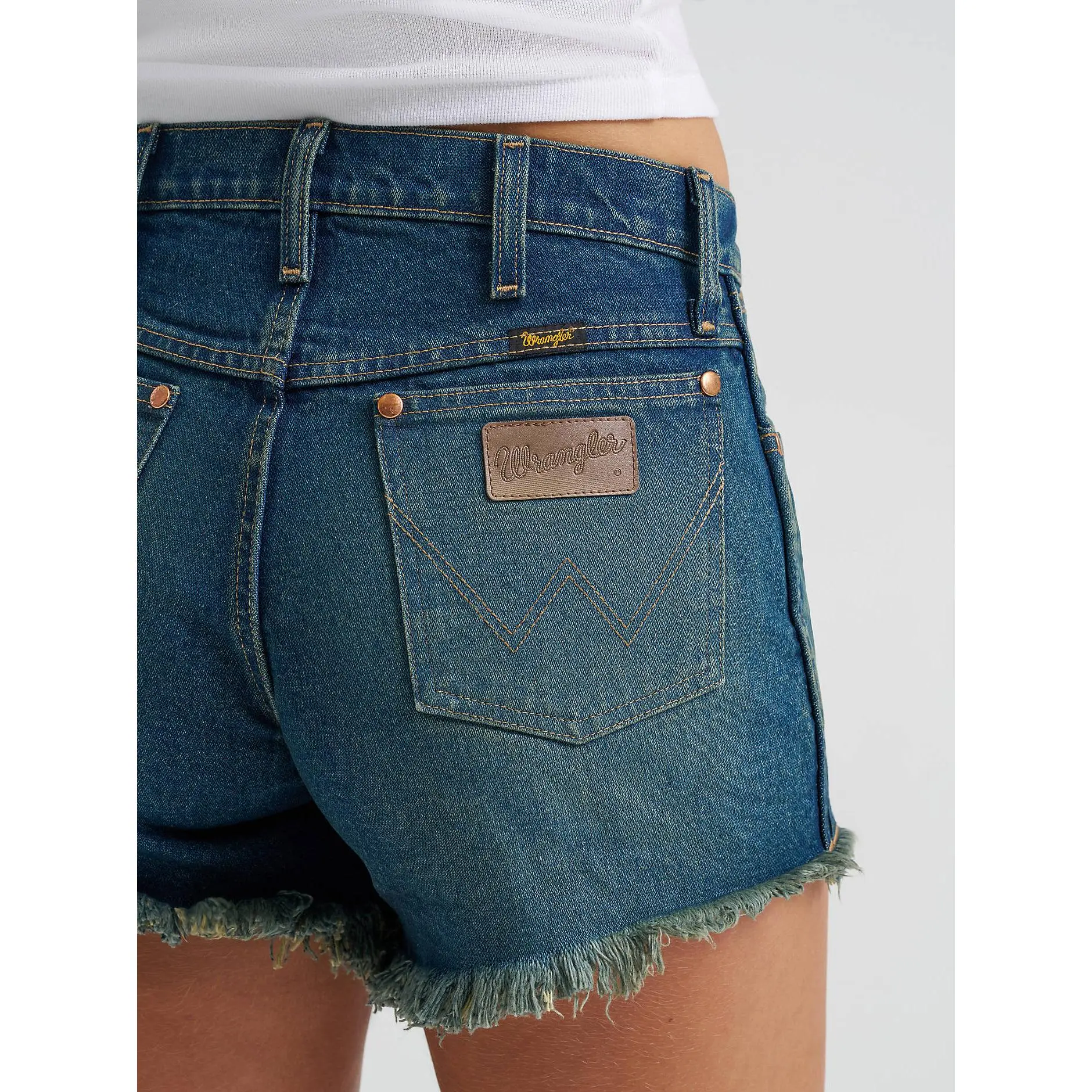 Wrangler Women's Reworked Stormy Jean Shorts - Super High Rise Vintage Fit with Frayed Hem, 100% Cotton No-Stretch Denim, Jeans, Bottoms, Reworked Denim Look, Retro Cutoff Vibe, High Waist, Ultra Short, Streetwear, Early 2000S Retro Style