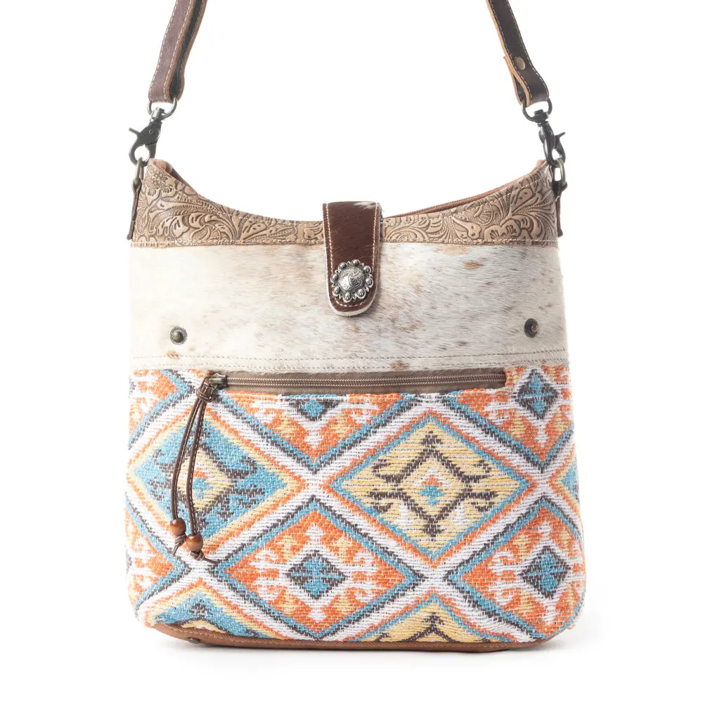 Western Shoulder Bag for Women, Fashionable Handbag Crafted from Upcycled Canvas, Genuine Leather, and Hairon Hide with a Pastel Rug Design, Fashionable Bags, Handbag Shoulder Bag