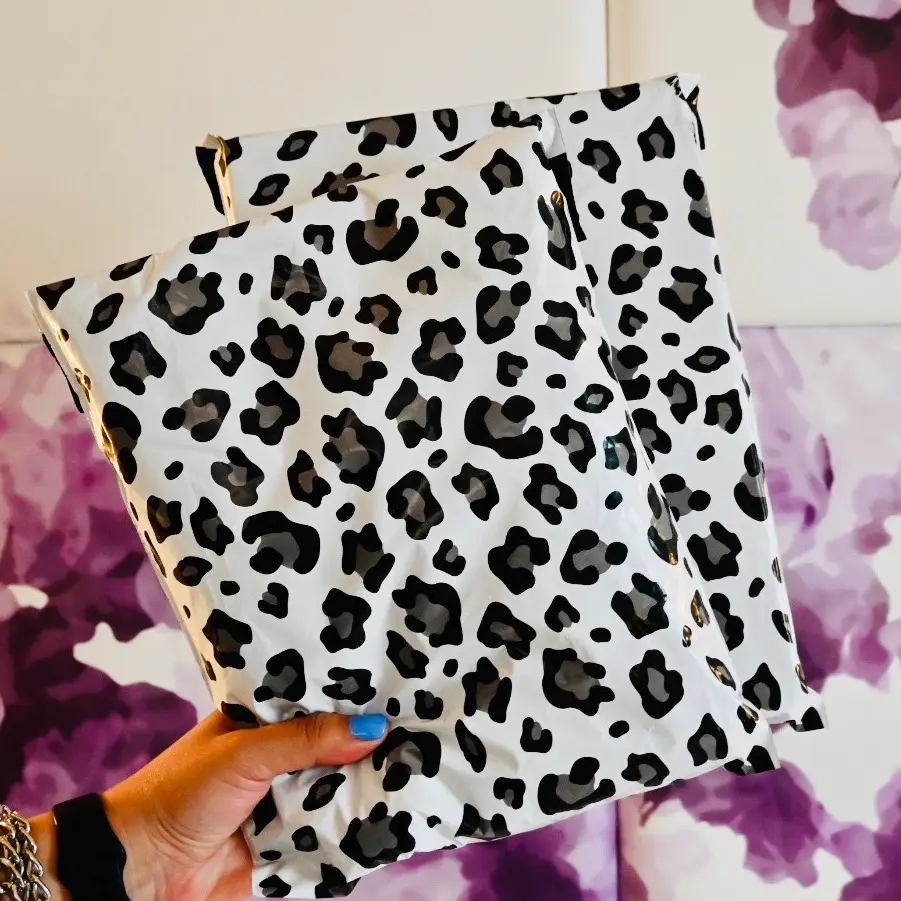 Snow leopard 10x13 poly mailers Snow leopard 10x13 poly mailers