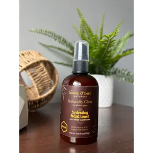 Honey & Herb Naturals Hydrating Facial Toner with Neroli & Calendula (Step 2)