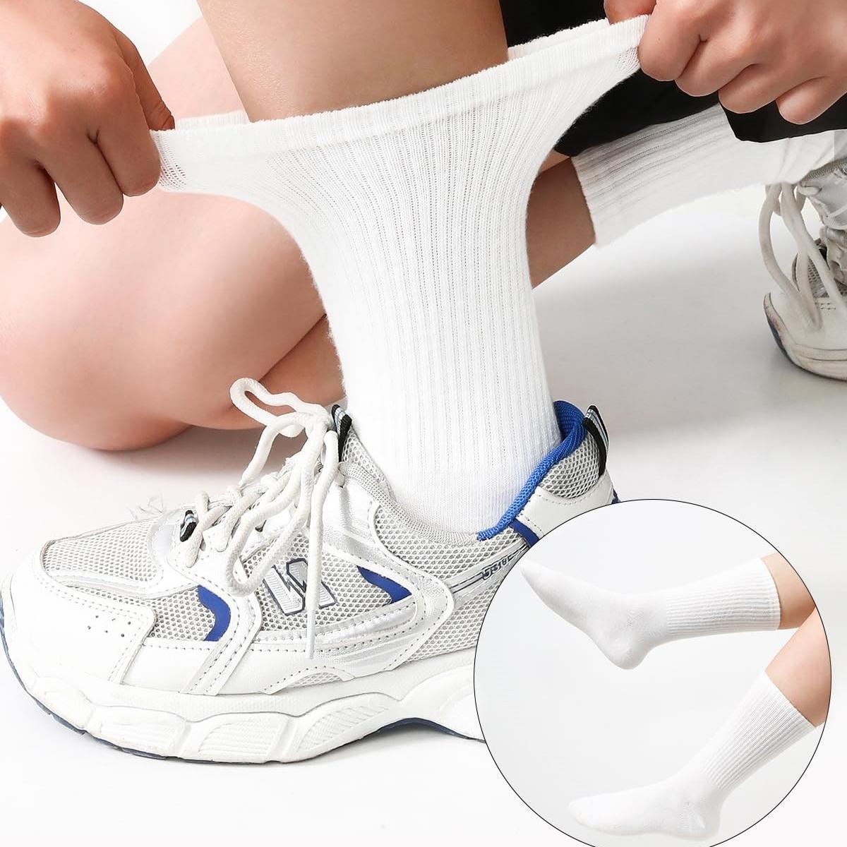 Womens Crew Scoks Thin Athletic Soft Moisture-wicking Scoks 1 Pair Womens Crew Scoks Thin Athletic Soft Moisture-wicking Scoks 1 Pair