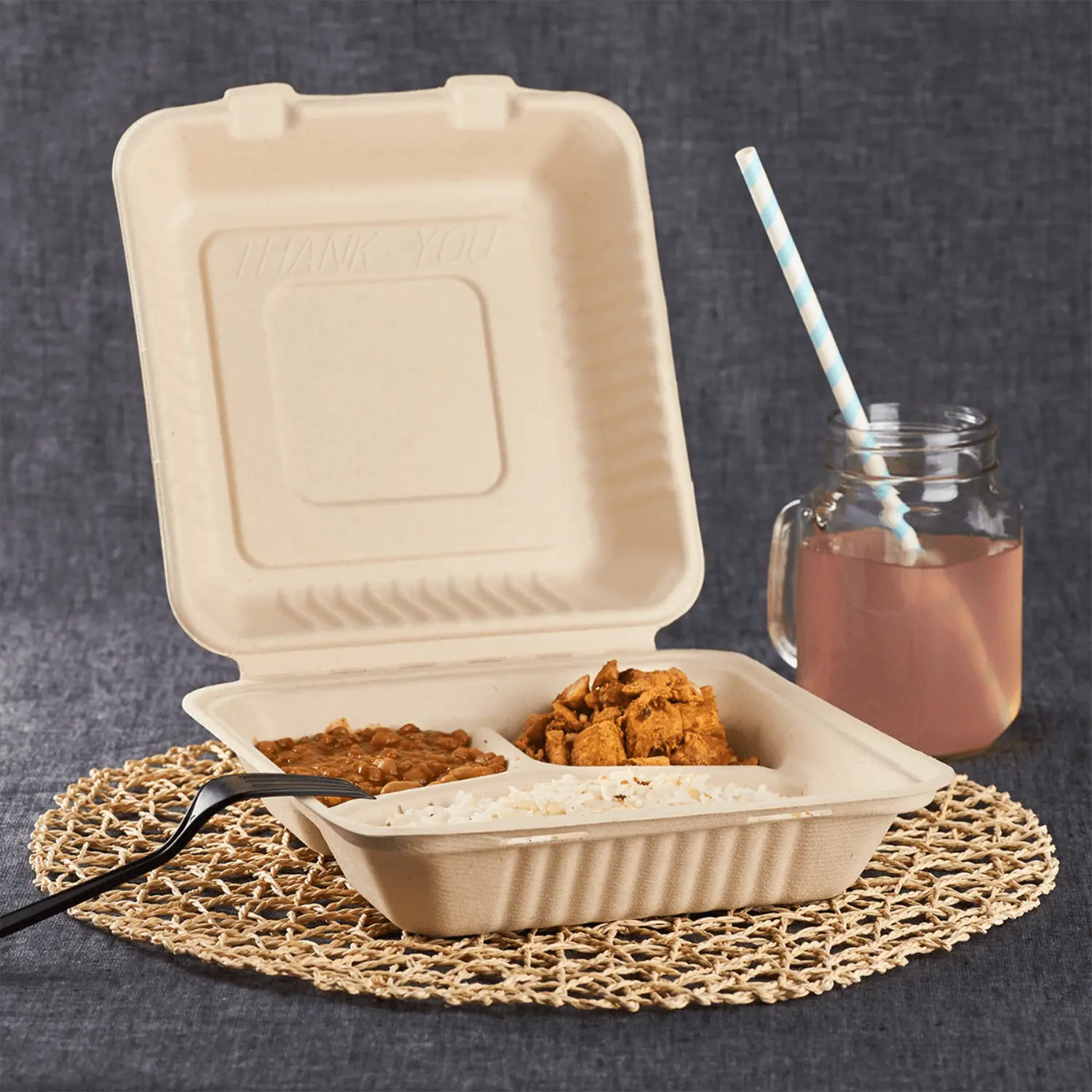 Karat Earth 9''x9'' PFAS Free Compostable Bagasse Hinged Containers, Natural, 3 Compartments - 200 pcs