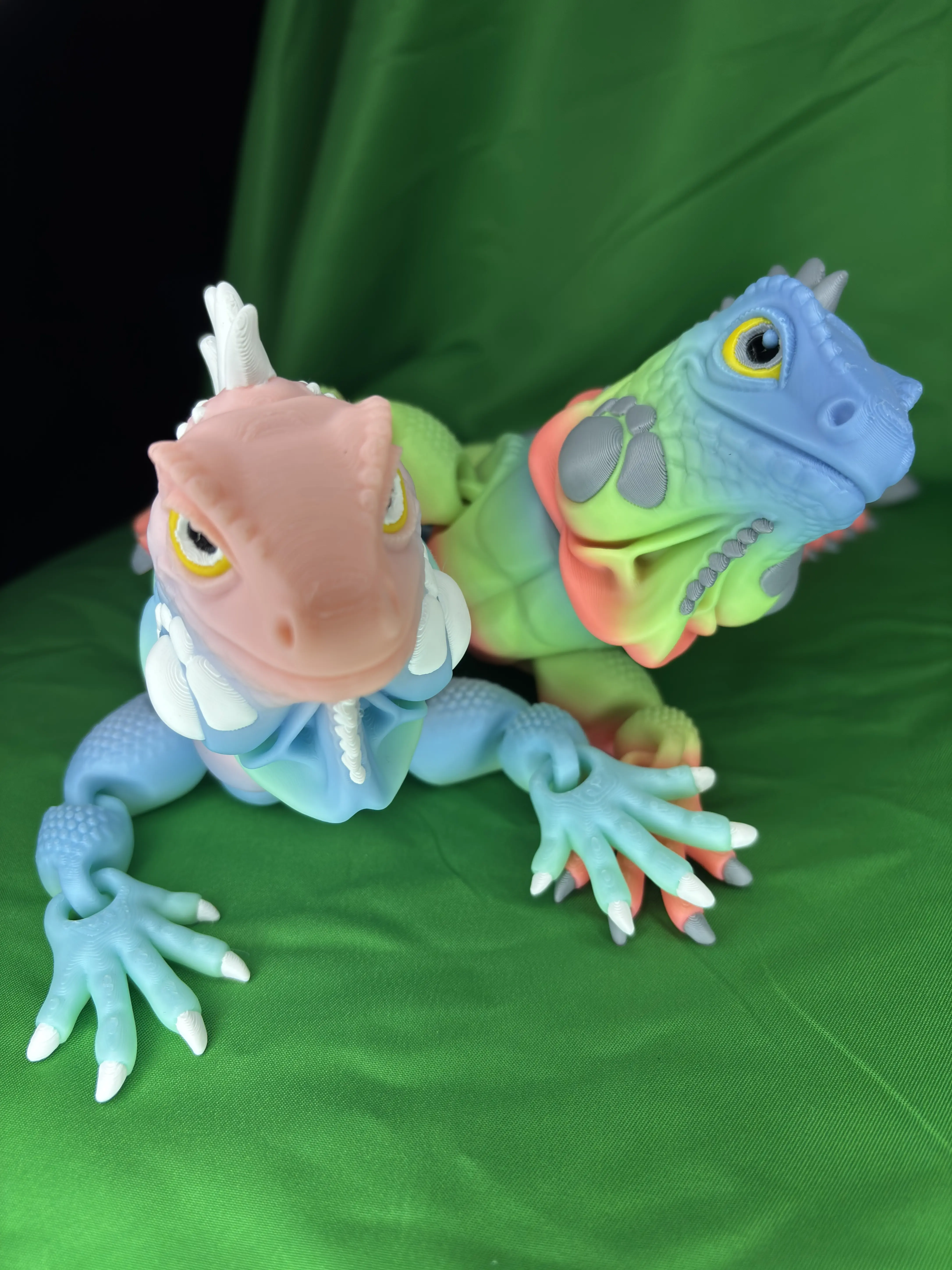 Flex Iguana Articulated 3D Printed Lizard Fidget Toy - Durable Joints, Poseable Design, Wiggly Tail, Sensory Desk Toy, Collectible Gifts, Display Decor