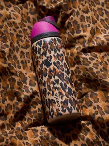 Owala FreeSip 32oz Water Bottle with Straw Insulated Stainless Steel Wild at Heart Cheetah Leopard Print