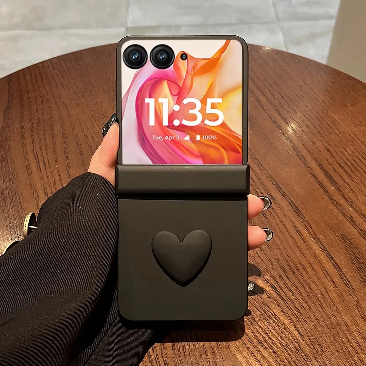Heart-shaped phone case protector, smartphone protector, cellphone protector, Shockproof protective casing, with hinge protection and hard PC back plate, Shockproof phone case suitable for Motorola Razr 2024, Razr 50, Razr 50 Ultra
