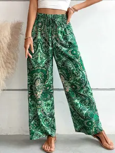 A fashionable and elegant printed pants for women, suitable for daily wear, commuting, travel and leisure activities