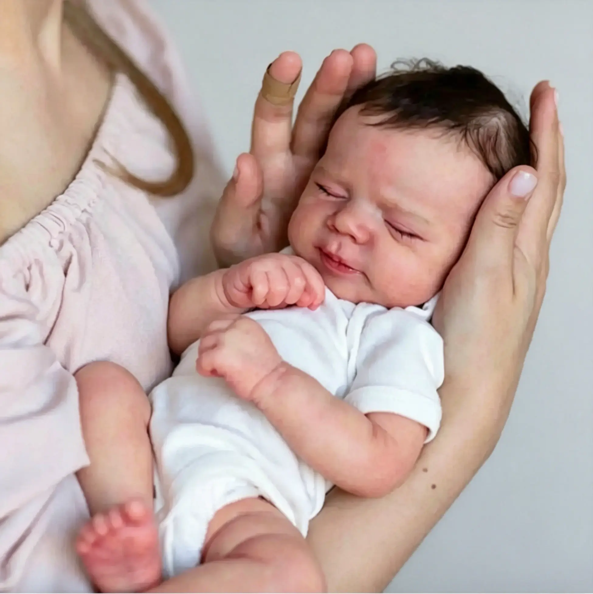 Reborn Doll - 18in (46cm) Realistic Asleep Newborn Baby Doll, 3D-Painted Skin, Hand-Painted Visible Veins, Cloth Body, Soft Vinyl Limbs, Girl Kids' Birthday/Christmas Gift Toy for Observation, Newborn Baby Dolls, Birthdays