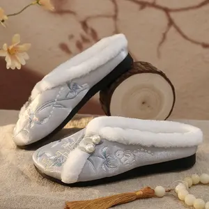 Winter ethnic style Baotou plus velvet slippers Women's soft-soled Han element mercerized satin cheongsam costume Hanfu shoes Women's drag shoes shoes Baotou shoes