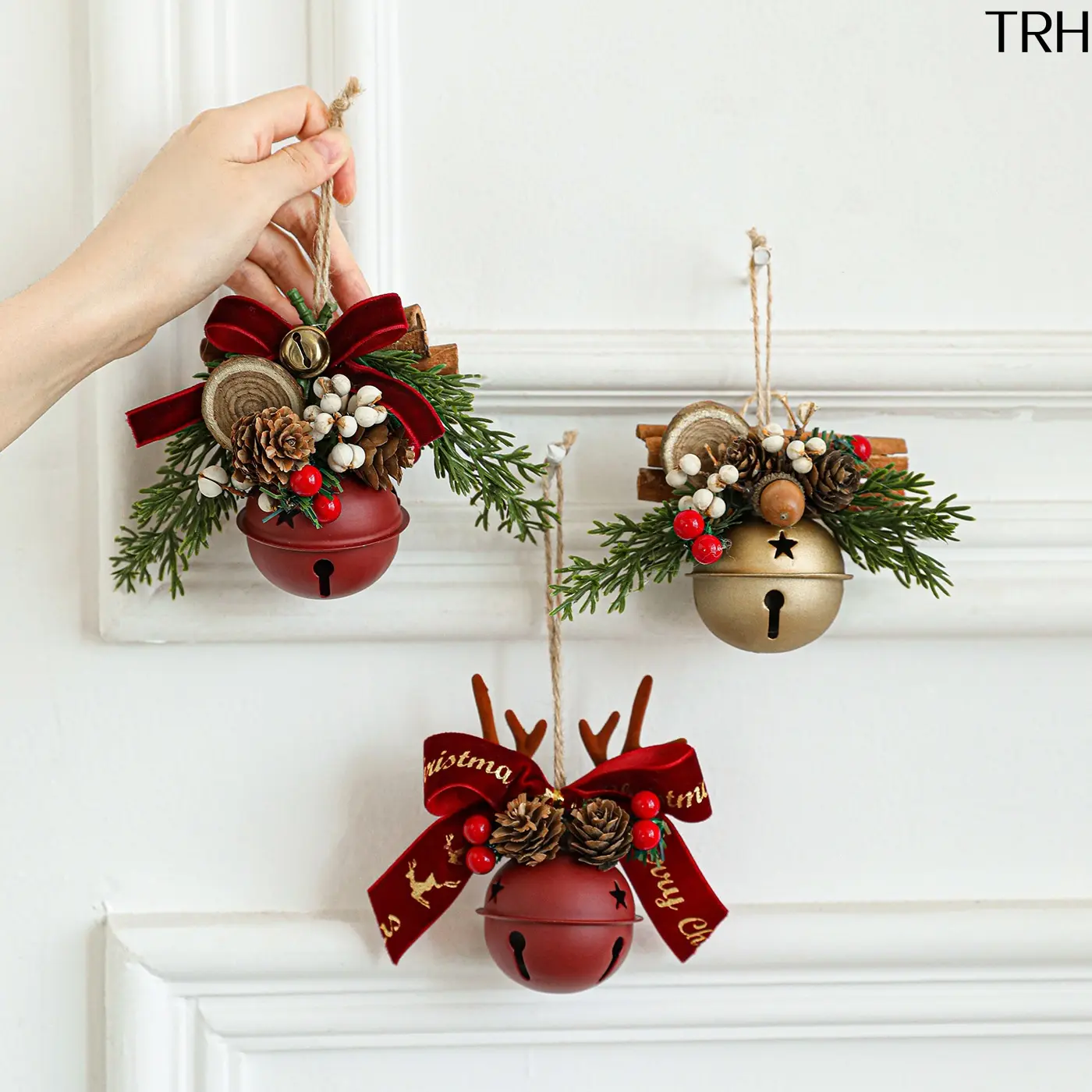 Rustic Nature Golden Bow Antler Bell Ornaments - Viral Reindeer Antler Bow Pine Cone Hanging Decor, Car Rearview Mirror Pendant, Xmas Tree Holiday Gift