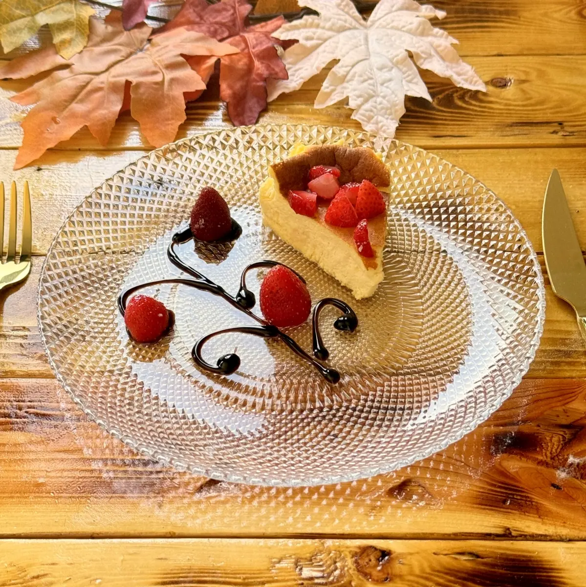 212 MAIN R1413-0 Thick Diamond Ramart Studio Glass 10 in. Marquis Decorated Dinner Tableware Set - Oven-Safe, Dishwasher Safe, Ideal for Serving, Cheese Plating, Dishwasher Safe Plates