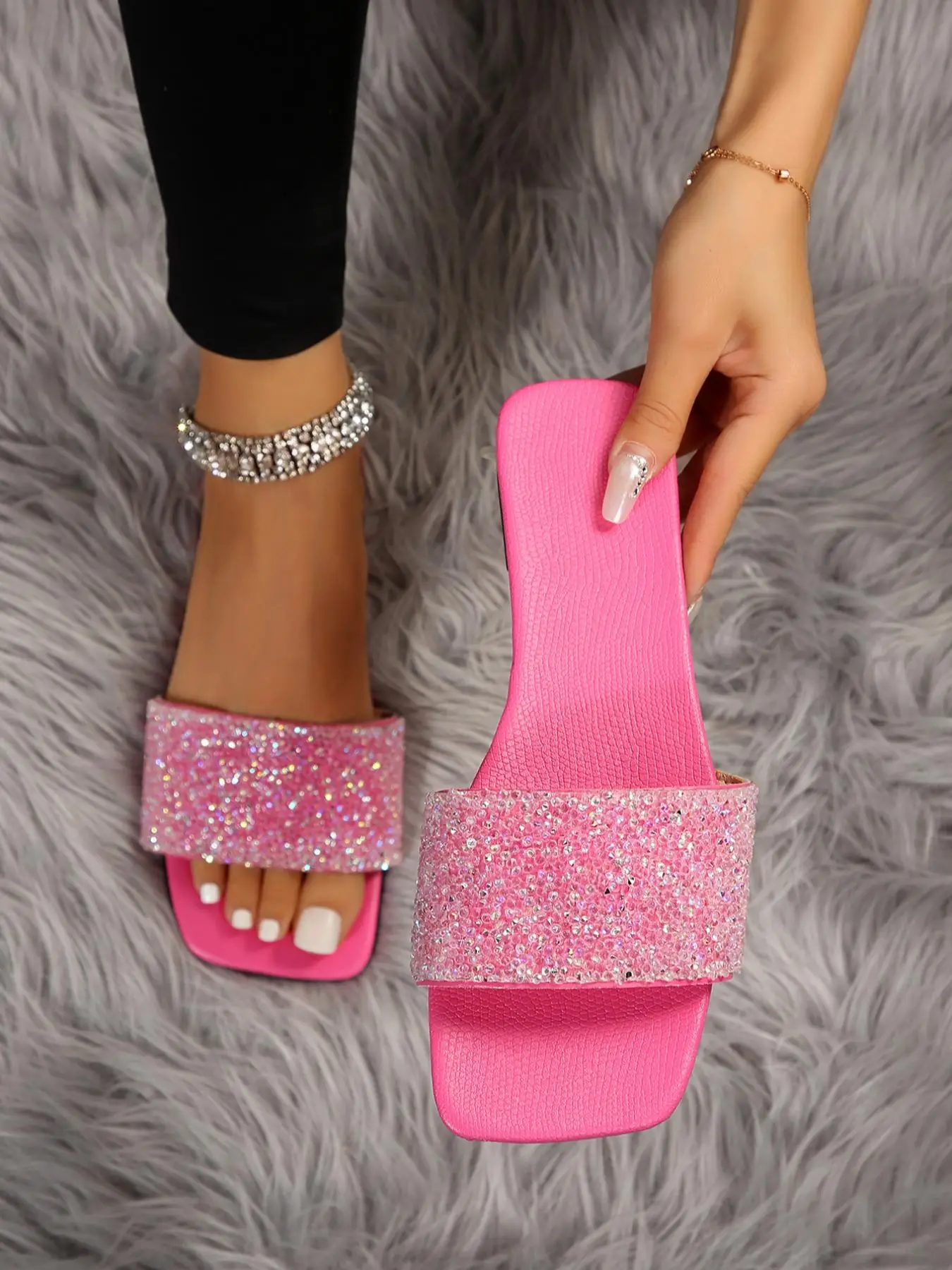 Women's Elegant Rhinestone Decorated Flat Sandals, 1 Pair Exquisite Trendy Soft Sole Flat Slippers, Fashionable Shoes for Daily Wear