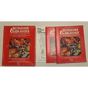 TSR 1011 Dungeon & Dragons Set 1 Basic Rules Red Box Set 1983 TSR D&D Role-Playing set with maps, guides and more