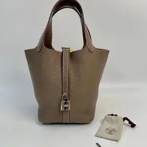 Pre-owned HERMÈS leather Handbag Hermes Picotin Lock 18 Togo Leather, Etoupe 【BF 12Z】QQ2750