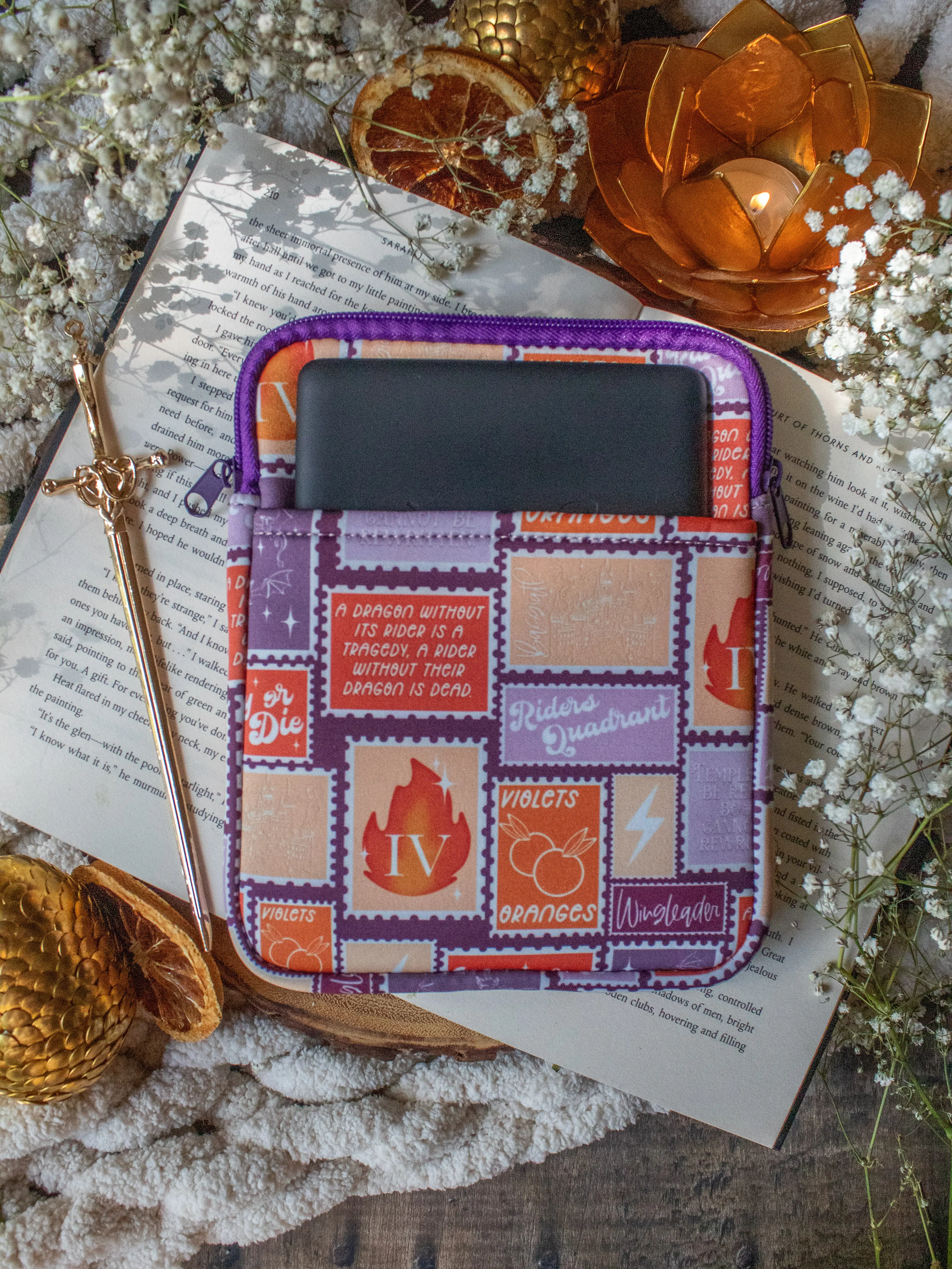 E-Reader Sleeve | Neoprene Ebook Sleeve with Zippers and Outside Pocket for Booktok Readers E-Reader Sleeve | Neoprene Ebook Sleeve with Zippers and Outside Pocket for Booktok Readers