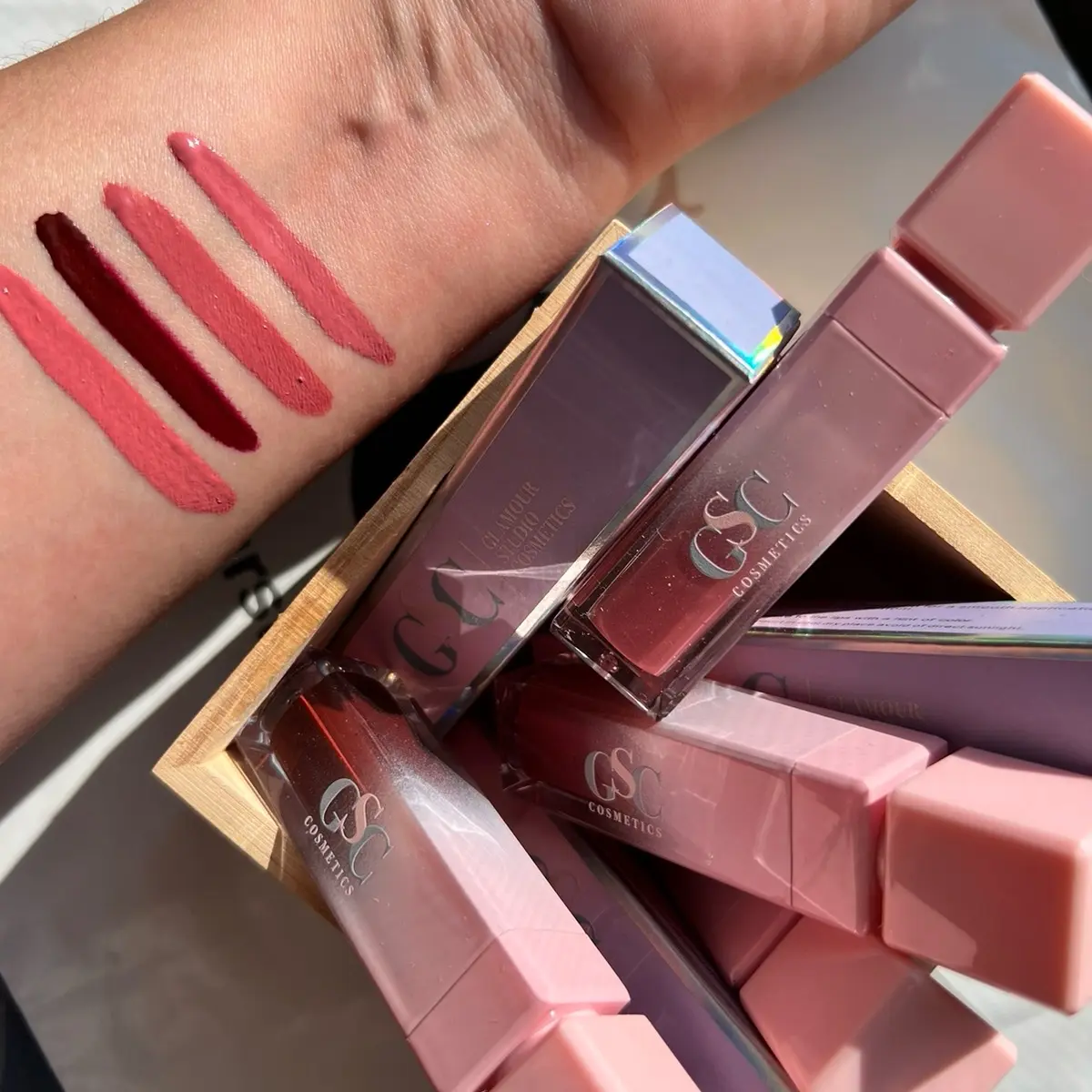Matte Liquid Lipstick by (Glamour Studio Cosmetics) - Long-Lasting Makeup for Flawless Look.