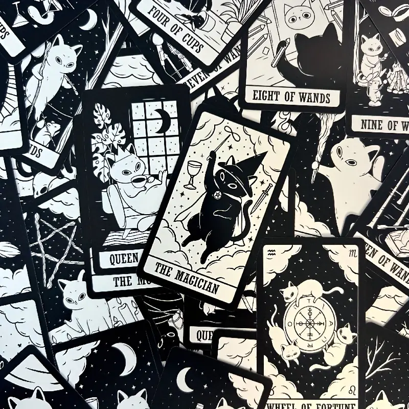 Charming Cat Tarot Cards Game - Ideal Gift for Cat Enthusiasts, Family Fun Night, Christmas & Halloween Entertainment, Black and White Illustrated Deck with Detailed Cat Designs