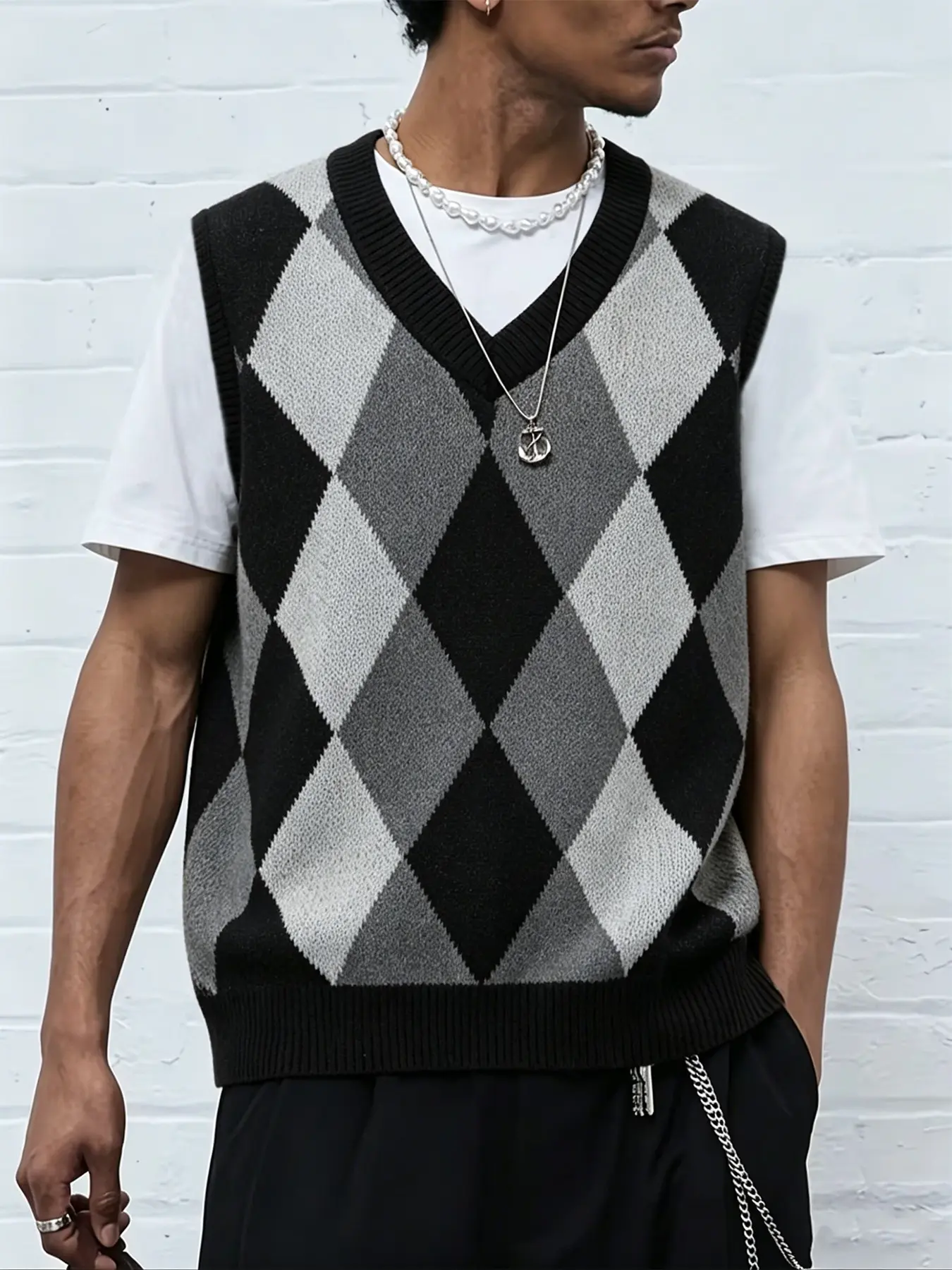 Men's Fashion Casual V-Neck Knitted Vest, Patchwork Unique Pattern, Sleeveless Pullover Sweater, Versatile Summer Layering Top