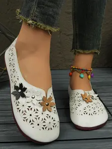 Women's Fashionable Hollow Out Flower Decor Slip on Flats, Casual Comfortable Breathable Flat Shoes, Lightweight Walking Shoes for Daily Wear, Soft Sole Flats