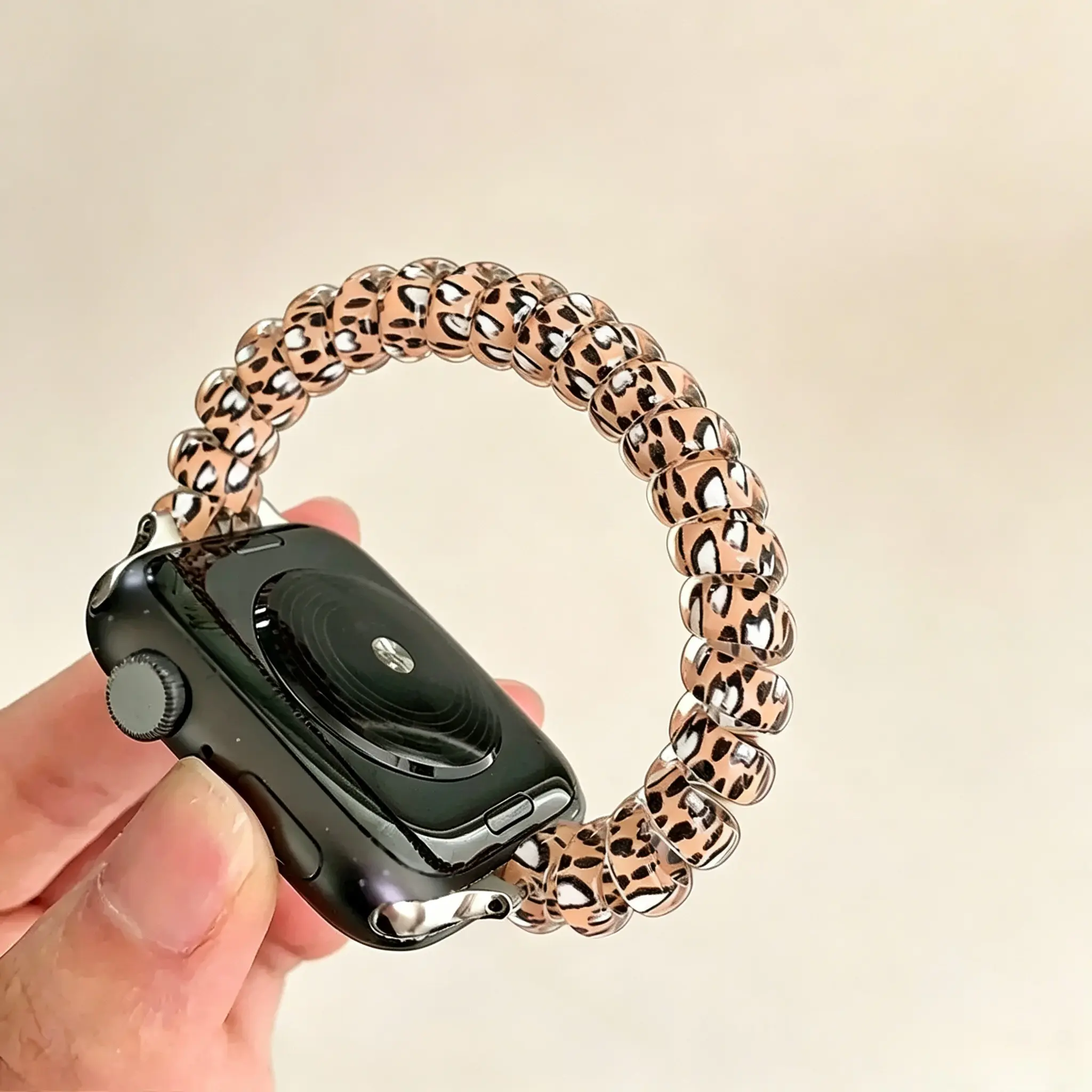 Leopard Print Phone Cord Scrunchie Band - Stretchy Elastic Strap with Chic Look & Flexible Wrap, Compatible with Series 1-11 Ultra SE for Sports & Outdoor Wearable Wristband