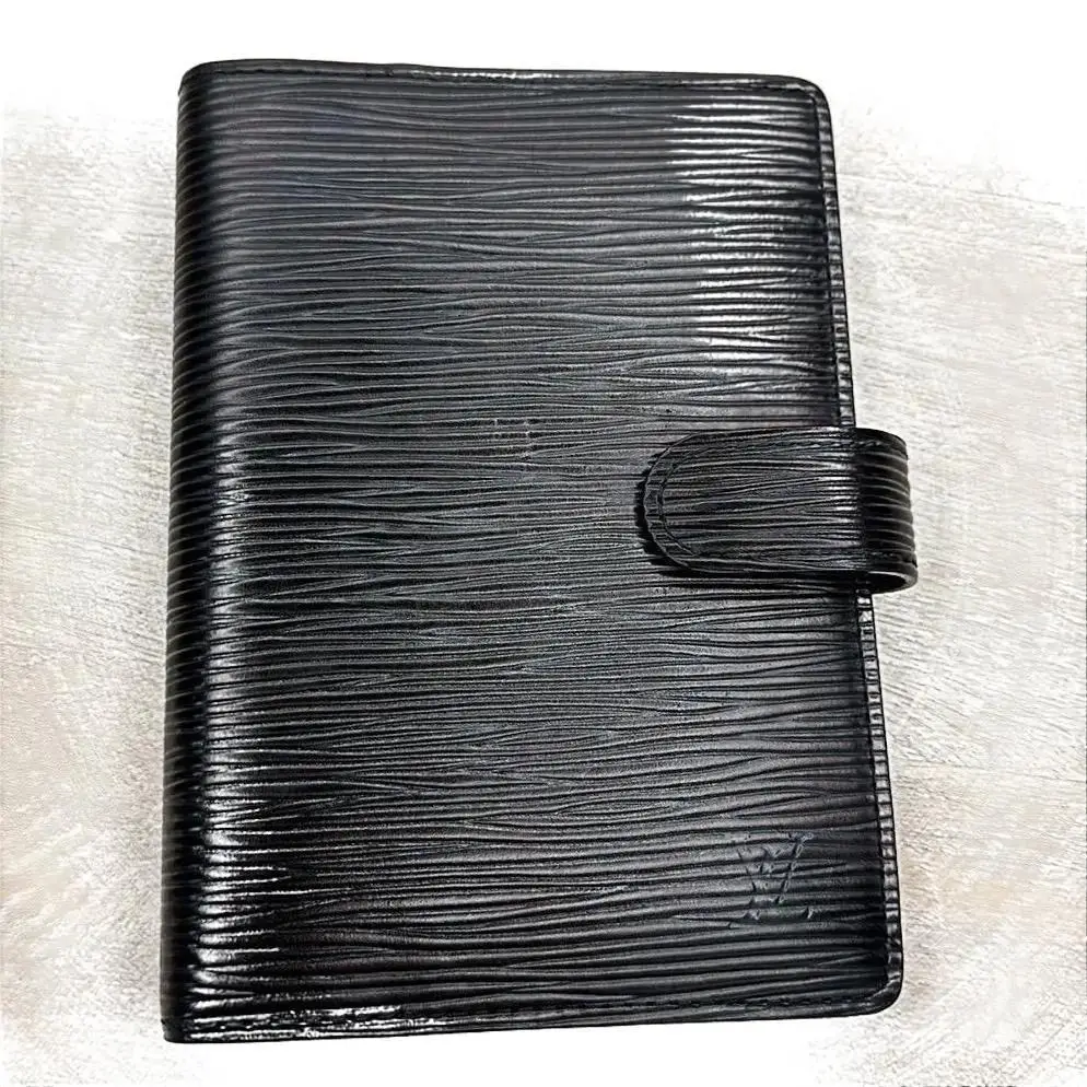 Pre-owned Louis Vuitton Leather small leather goods EPI Ring Agenda Cover PM Luxury Minimal Wear, Black Leather