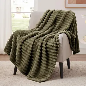 fleece twin size for couch or bed-3D stripe jacquard decorative blankets-lightweight fuzzy flannel suitable for all seasons (60 "* 80", dark green)