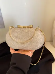 Fashionable Luxury Diamond Embellished Bride Bag, Sparkling Shoulder Crossbody Purse, Unique Design Clutch for Party and Evening Events, Chain Strap Crossbody, Fashionable Bling Bag, Stylish Crossbody, Fashionable Bags
