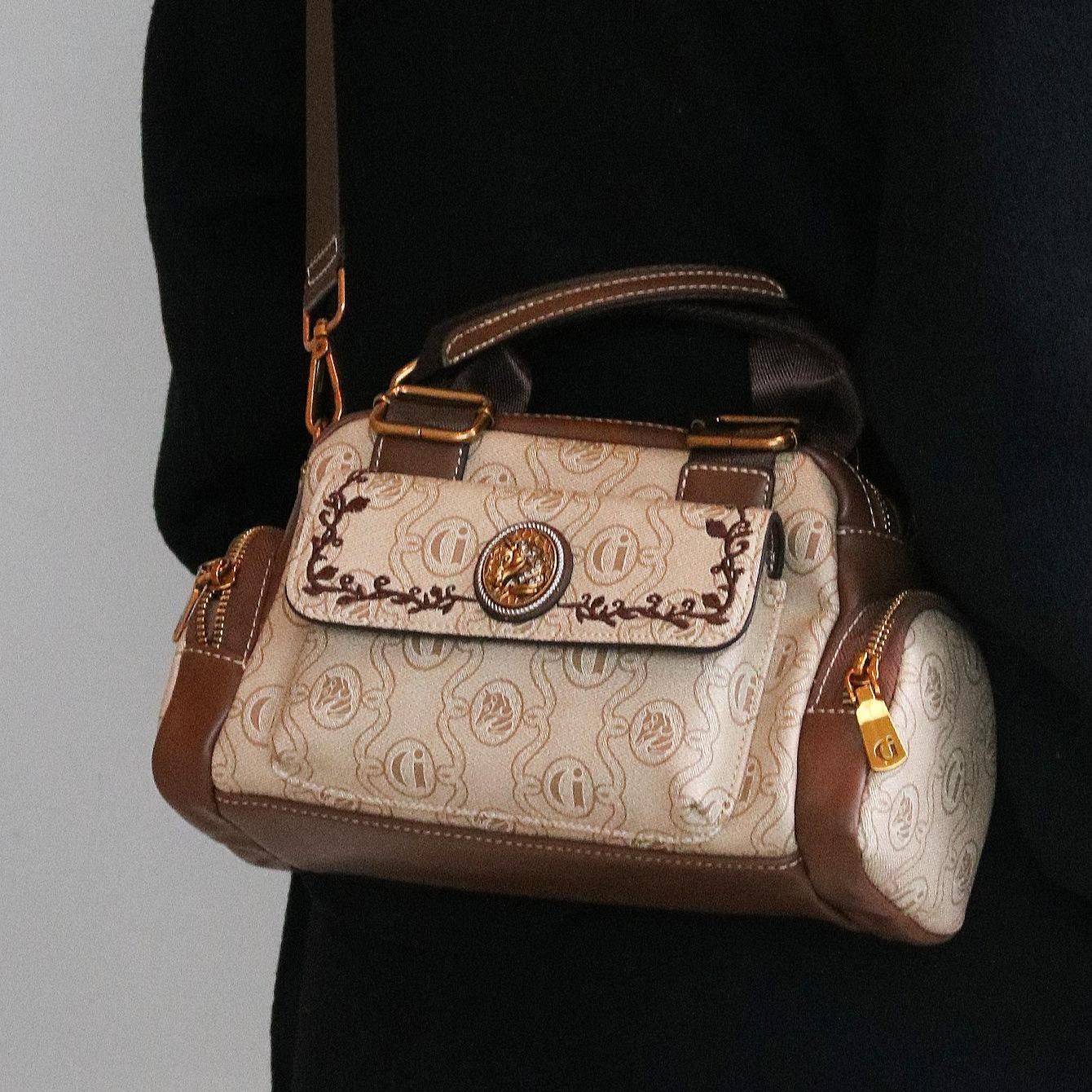 Vintage Embossed Faux Leather Boston city real Bag Equestrian Style Satchel Purse luxury designer