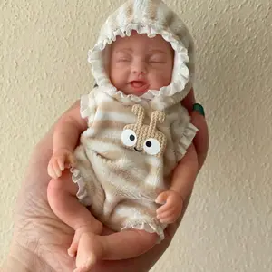 Super Cute Mini Silicone Girl Doll, Handmade, Best Gift for Kids, Unisex, Perfect for Children, Unique and Adorable Toy