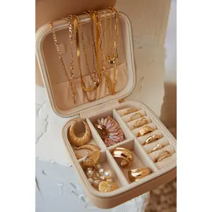 Miss Lola Exclusive Jewelry Box - Nude