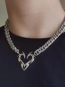 A Present for Fathers Day, Men's Punk Heart Design Pendant Necklace, Stainless Steel Chunky Cuban Link Chain Jewelry for Party, Daily Clothing Decor for Boy