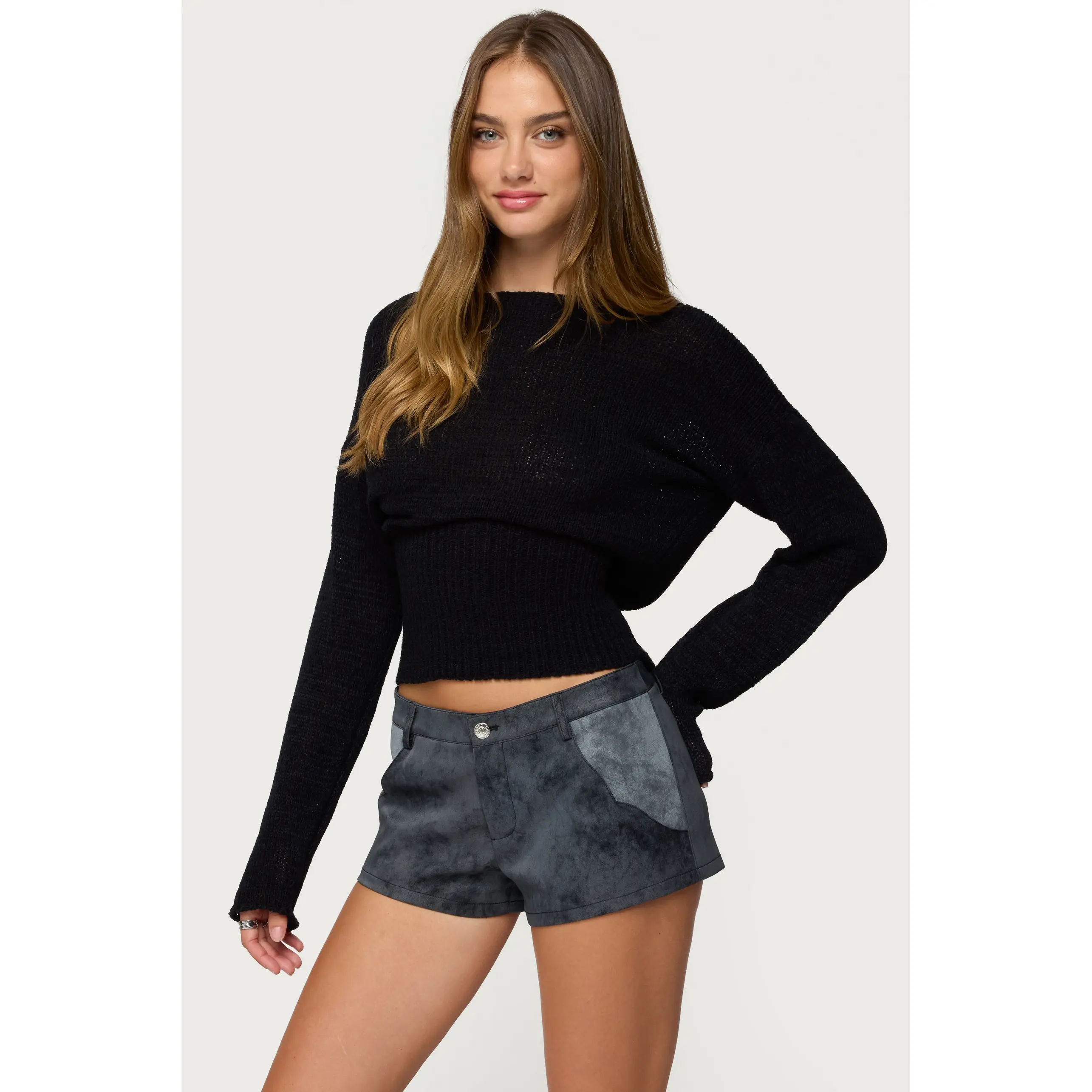 Tezi Boat Neck Light Knit Top