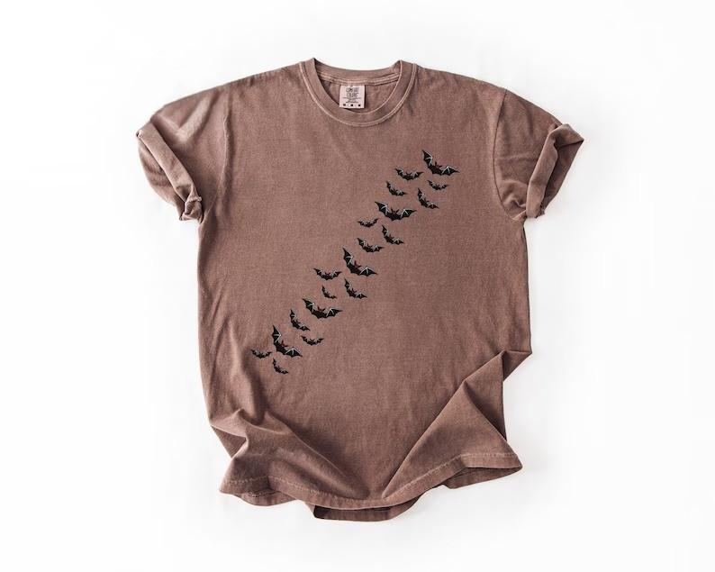 Comfort Colors Fall Halloween Bats Shirt, Glitter Black Bats Tee, Cute Halloween Shirt, Vintage Inspired Tshirt, Spooky Bats, Halloween Outfits, Unisex Fit